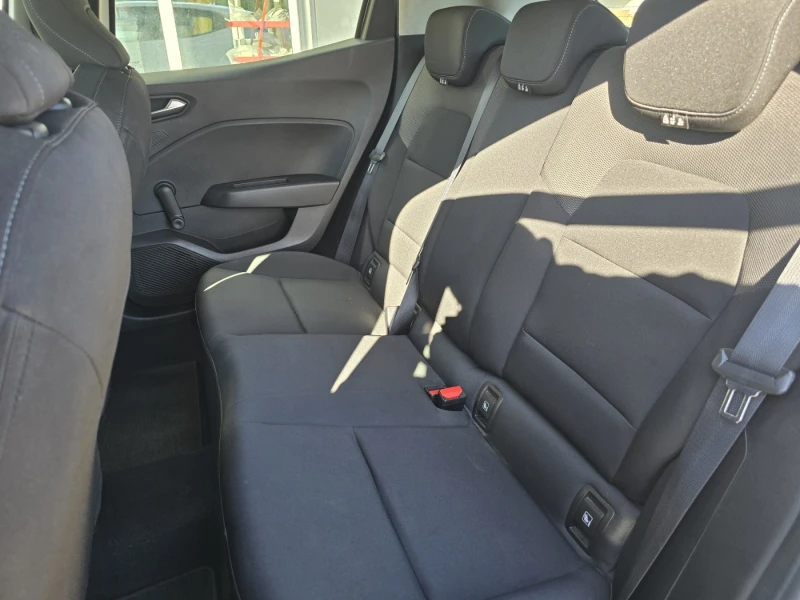 Renault Clio Tce 100 BVM5 S&S, снимка 11 - Автомобили и джипове - 51525817