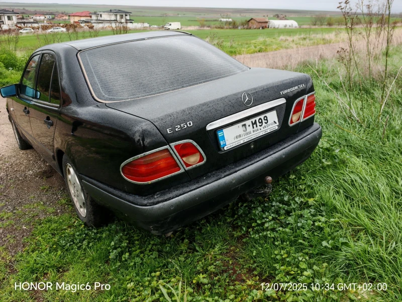 Mercedes-Benz E 250 E250 TD , снимка 6 - Автомобили и джипове - 52678127