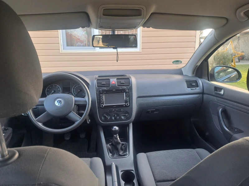 VW Golf 1.6 102 ks, снимка 5 - Автомобили и джипове - 52751404