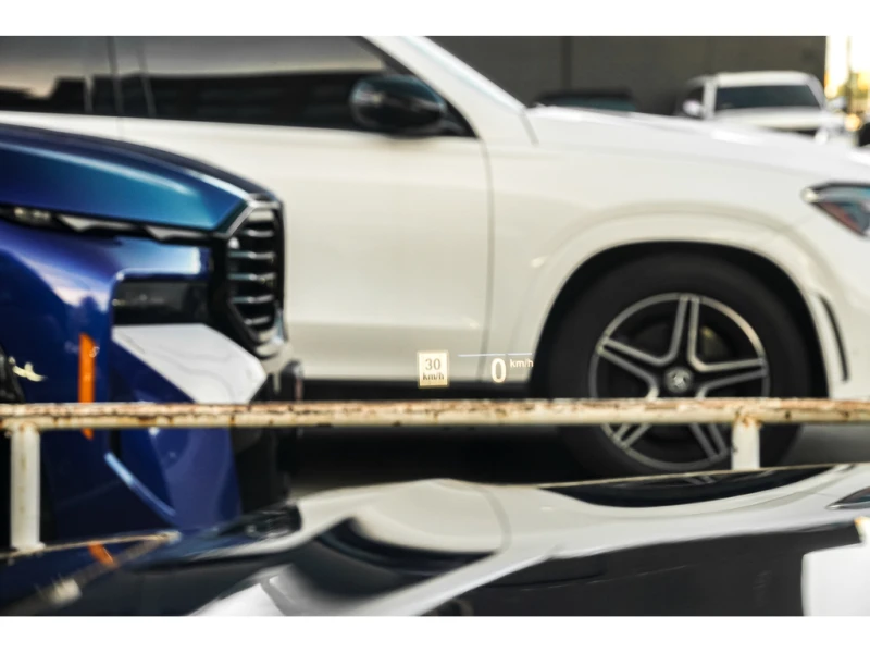 BMW 750 XDRIVE* M Pack* HUD* Масаж* Панорама* Keyless, снимка 9 - Автомобили и джипове - 53168952