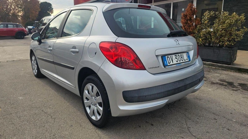Peugeot 207 1.6 109к.с , снимка 4 - Автомобили и джипове - 53394265