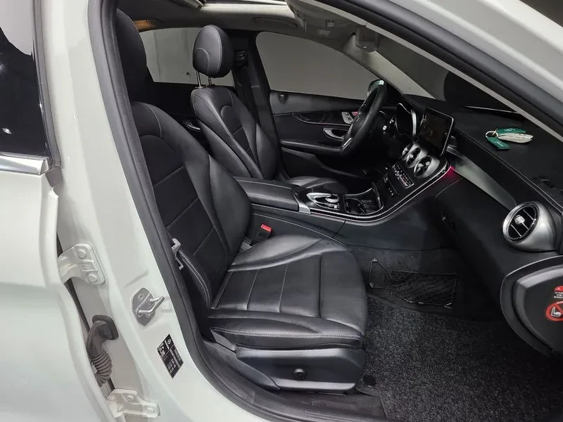 Mercedes-Benz C 220 - САМО 30% АВАНС, снимка 10 - Автомобили и джипове - 55405860
