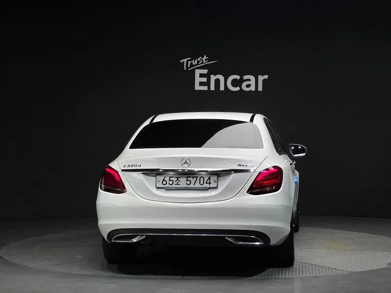 Mercedes-Benz C 220 - САМО 30% АВАНС, снимка 4 - Автомобили и джипове - 55405860