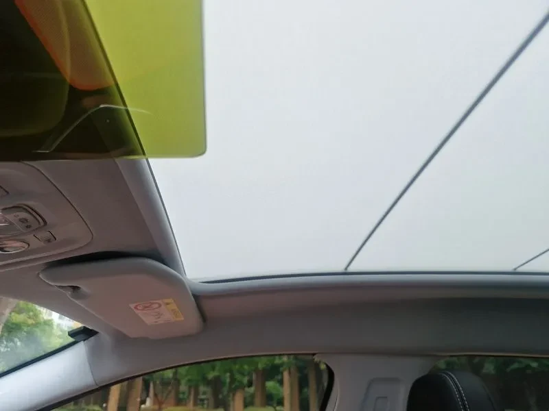 Peugeot 2008 1.6 BlueHDI - САМО 30% АВАНС, снимка 14 - Автомобили и джипове - 56016826
