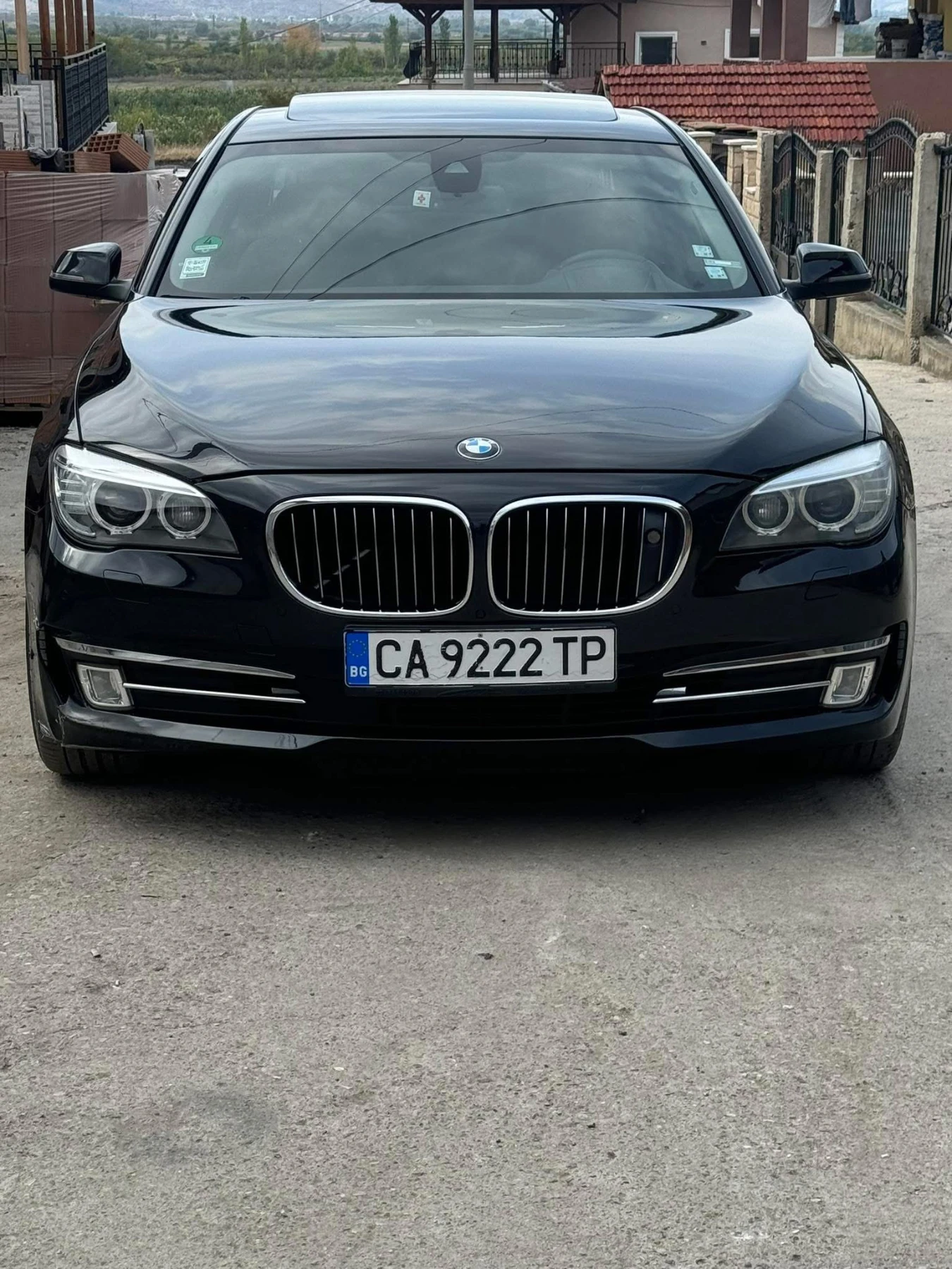 BMW 730 za poveche informacia na posochenia telefon, снимка 1