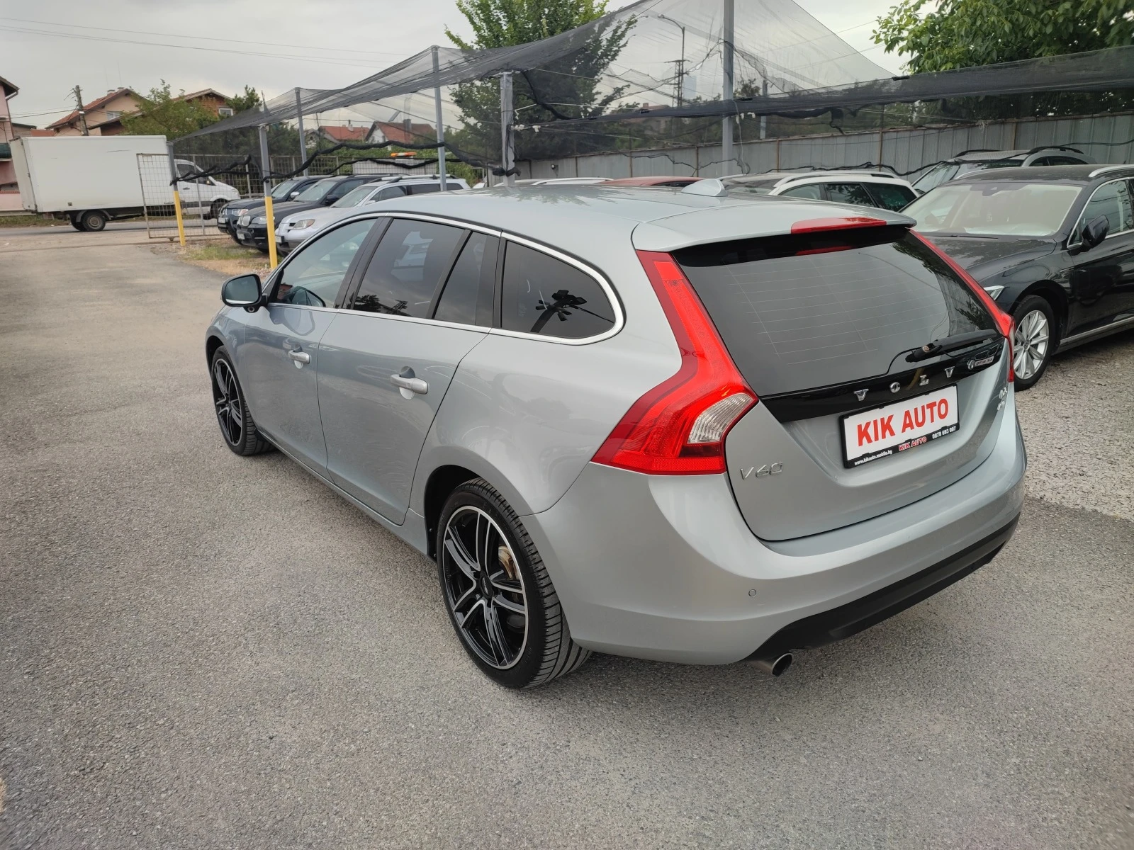 Volvo V60 2.4 D5-AWD-215ksFULL - изображение 7