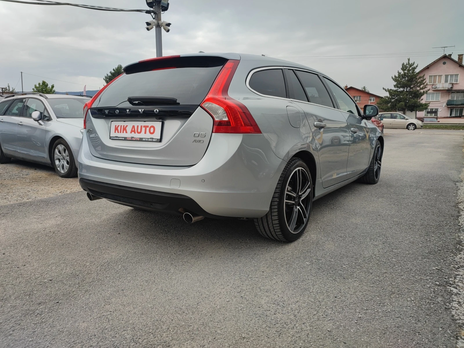 Volvo V60 2.4 D5-AWD-215ksFULL - изображение 6