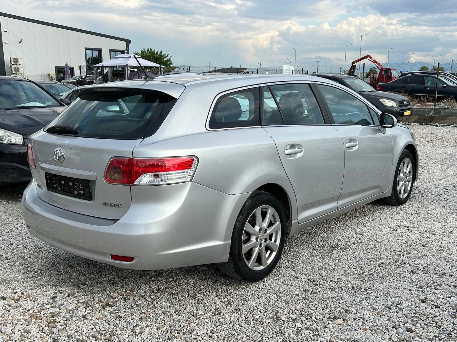 Toyota Avensis ЛИЗИНГ-КЛИМАТРОНИК-ТОП - изображение 4