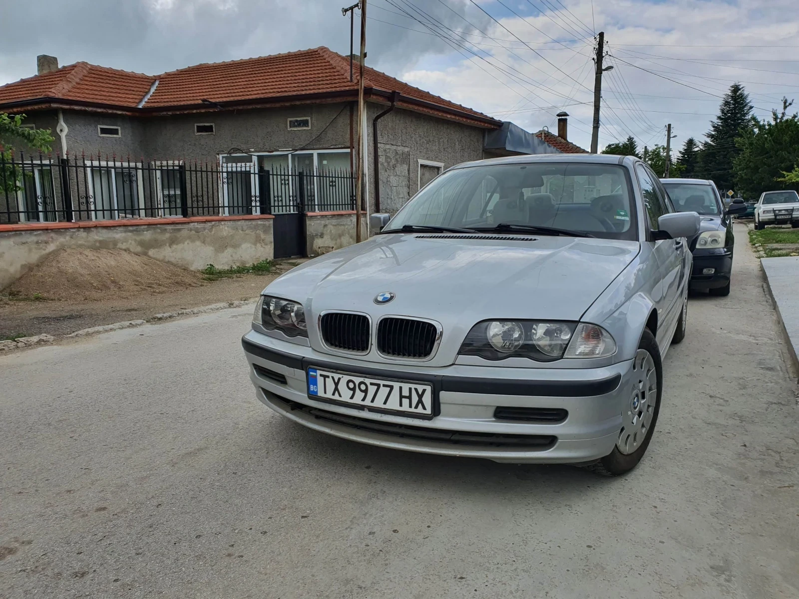 BMW 320  - изображение 2