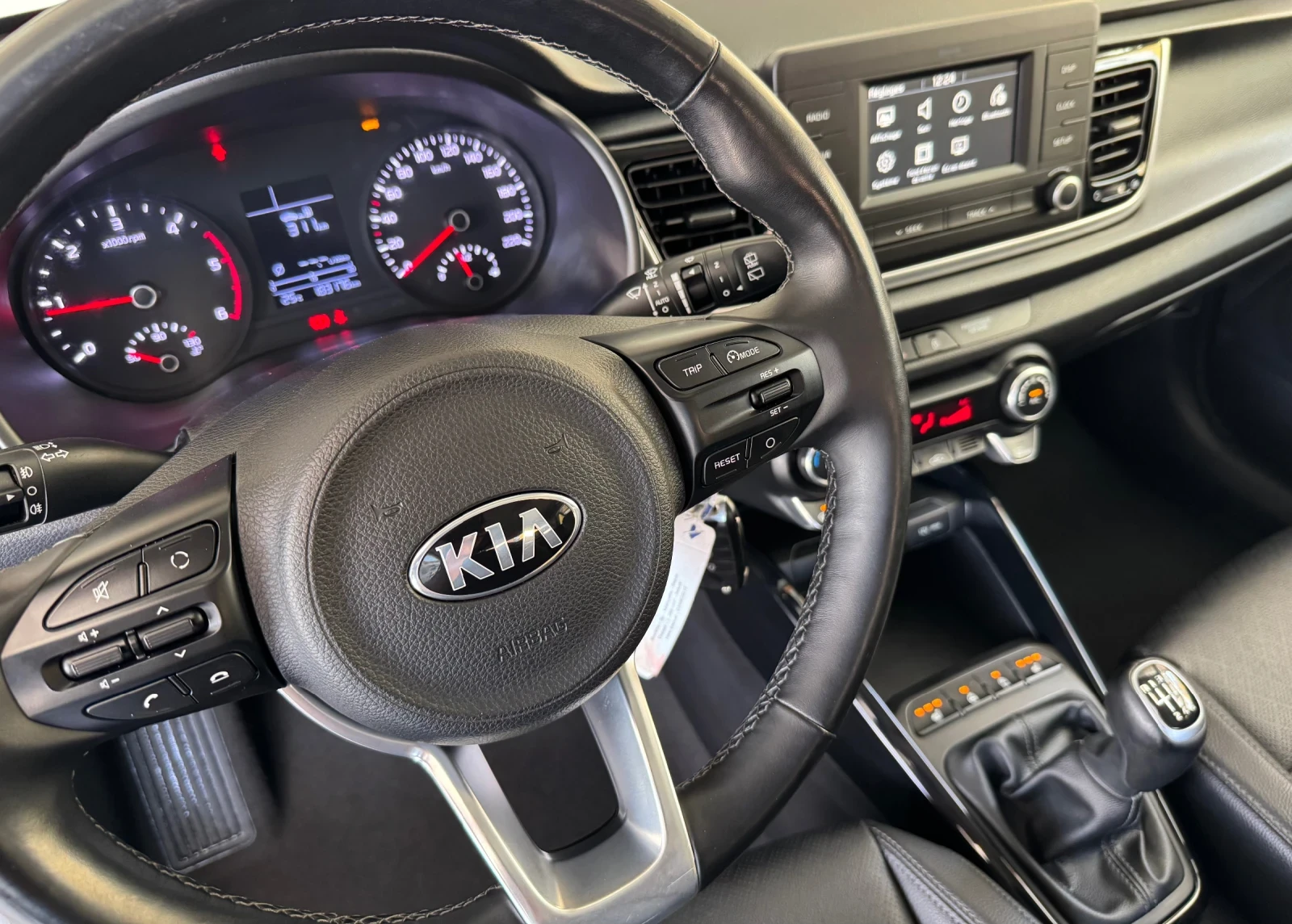 Kia Rio 1.4 CRDi Platinum Edition* * EURO 6W | Mobile.bg   11