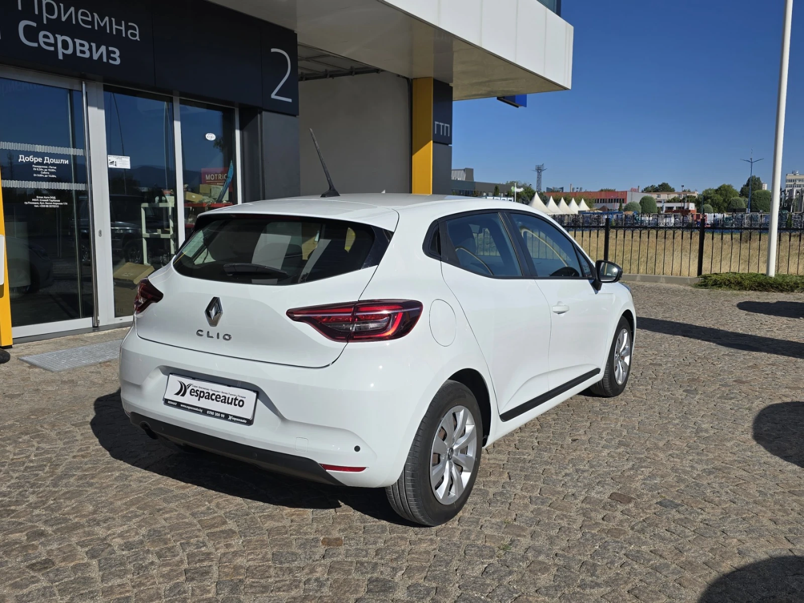 Renault Clio Tce 100 BVM5 S&S - изображение 4