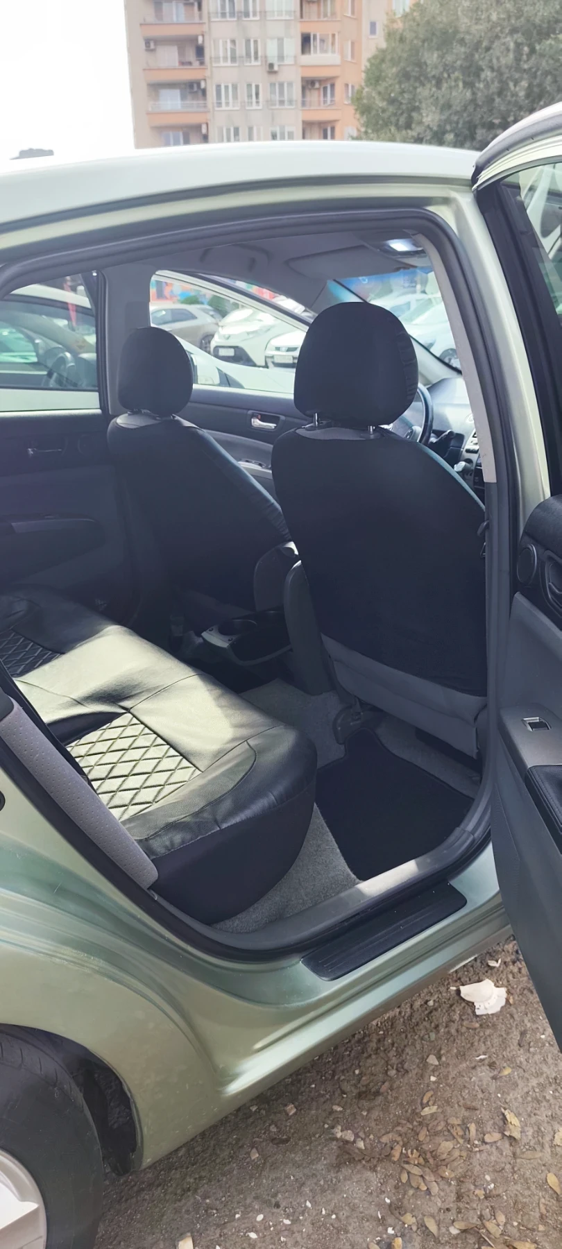 Toyota Prius HIBRID - изображение 8