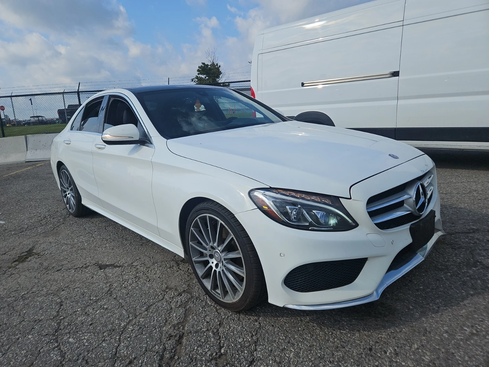 Mercedes-Benz C 400 4MATIC * CARFAX * АвтоКредит * Цена до България*  - изображение 2