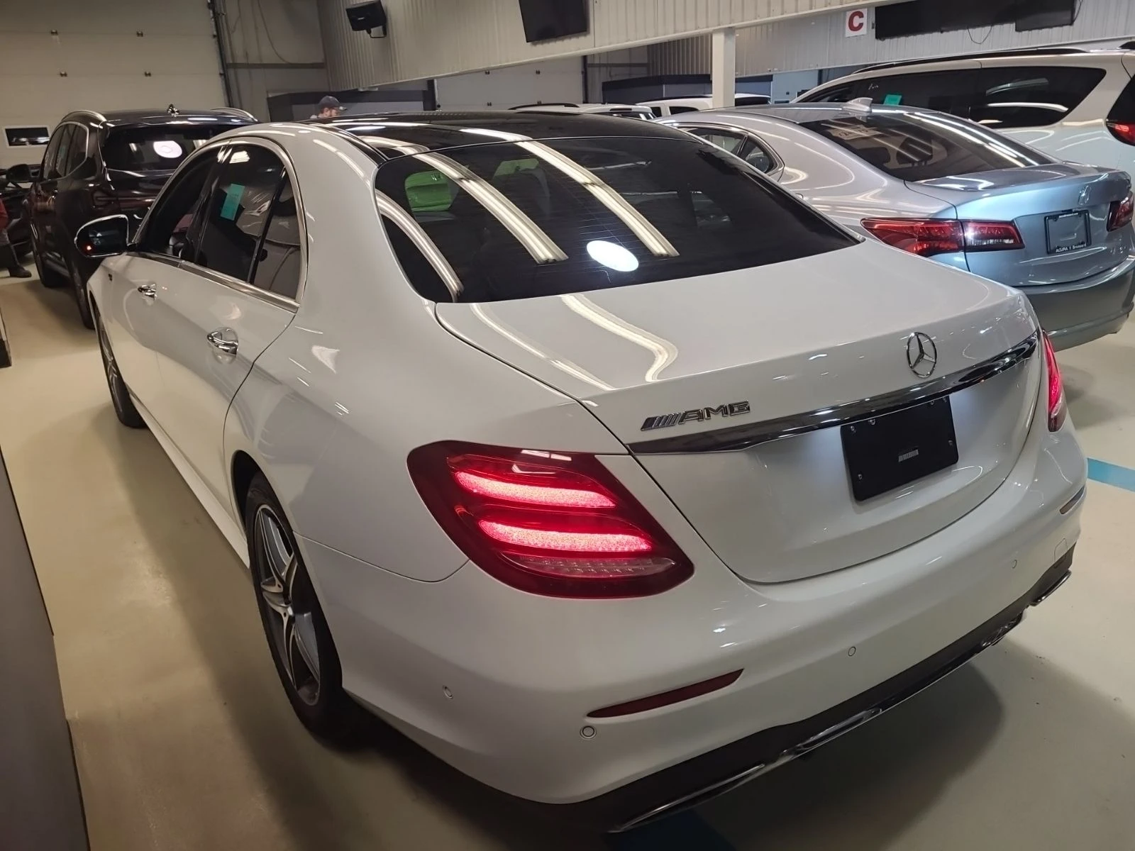 Mercedes-Benz E 400 * CARFAX *    | Mobile.bg   4