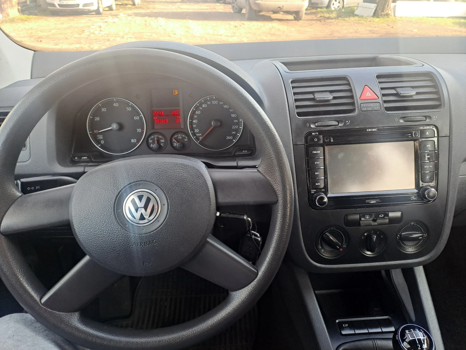 VW Golf 1.6 102 ks - изображение 10