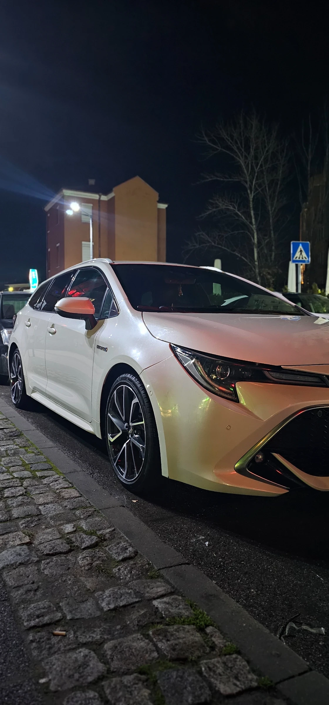 Toyota Corolla Exclusive  | Mobile.bg � ����������� 11