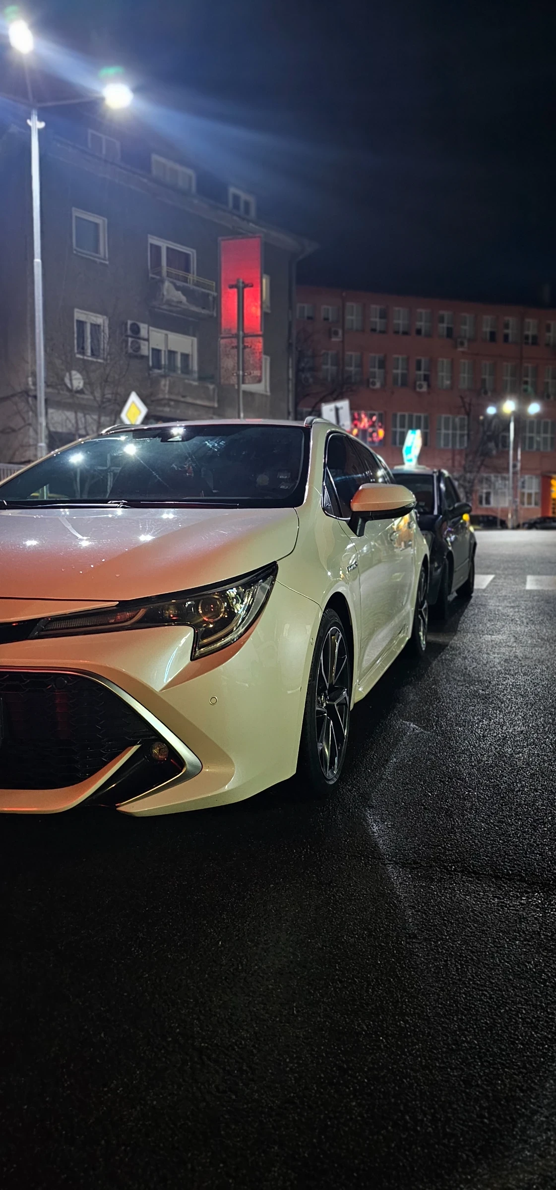 Toyota Corolla Exclusive  | Mobile.bg � ����������� 12