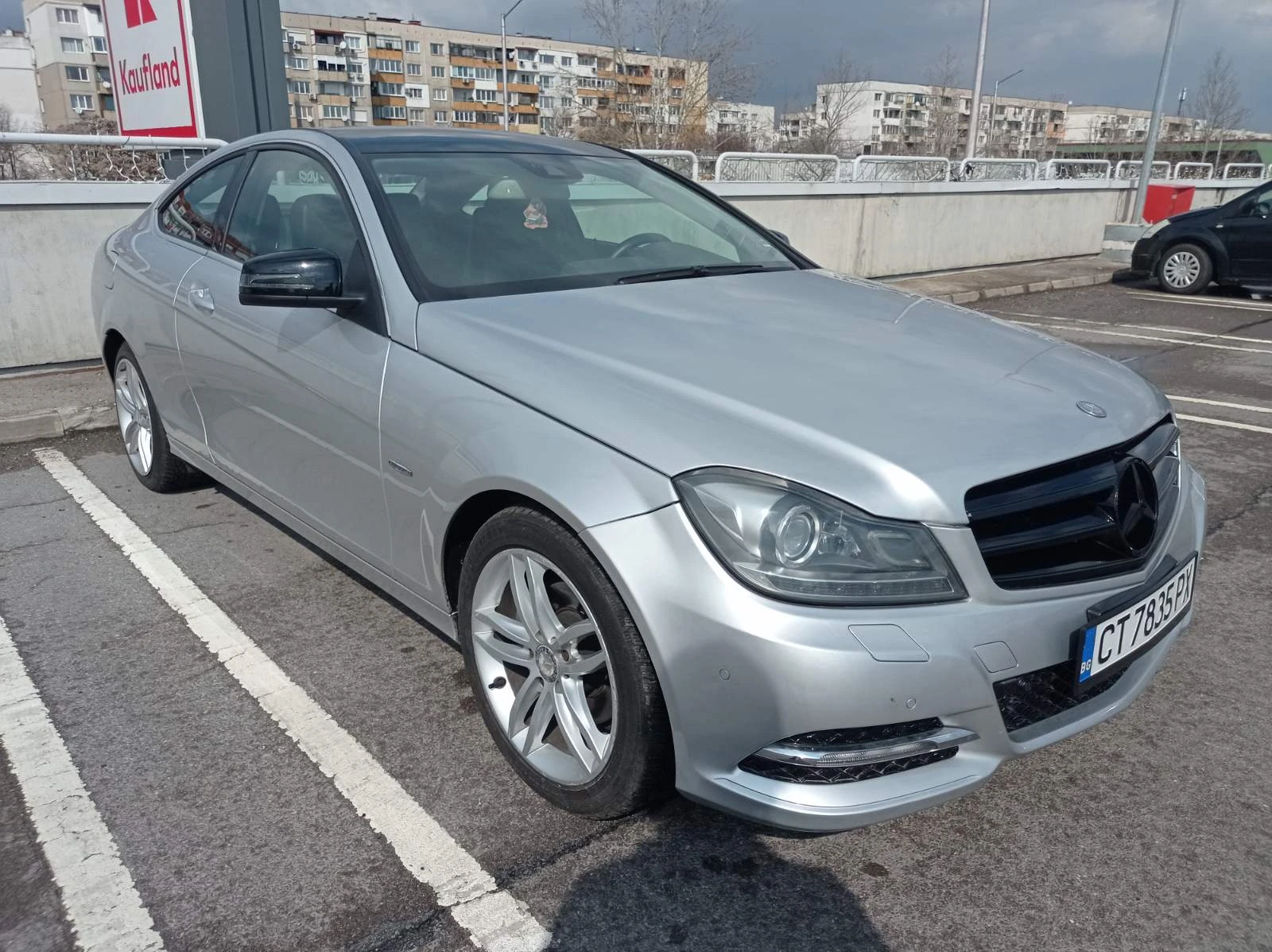 Mercedes-Benz C 220