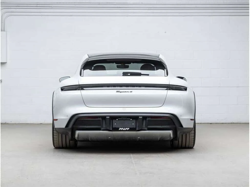 Porsche Taycan  4 Cross Turismo AWD /CARFAX/От Представителство , снимка 5 - Автомобили и джипове - 53825717