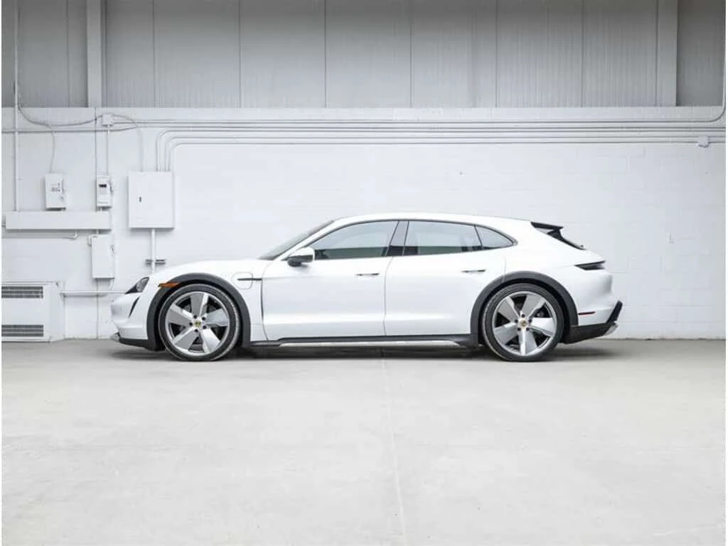 Porsche Taycan  4 Cross Turismo AWD /CARFAX/От Представителство , снимка 3 - Автомобили и джипове - 53825717