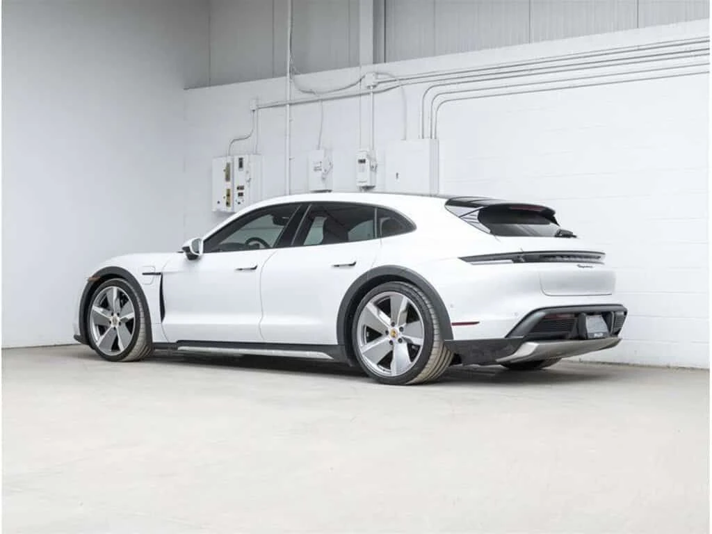 Porsche Taycan  4 Cross Turismo AWD /CARFAX/От Представителство , снимка 4 - Автомобили и джипове - 53825717