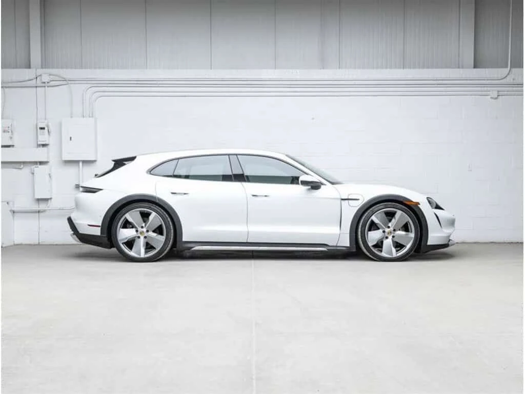 Porsche Taycan  4 Cross Turismo AWD /CARFAX/От Представителство , снимка 7 - Автомобили и джипове - 53825717