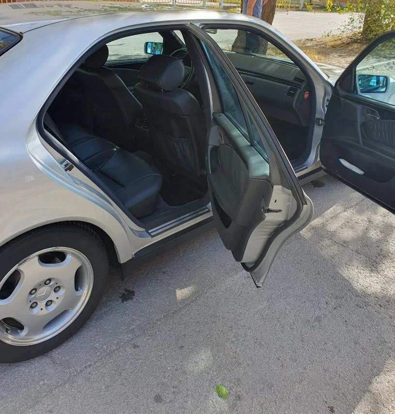 Mercedes-Benz E 250 W210, снимка 6 - Автомобили и джипове - 54321053