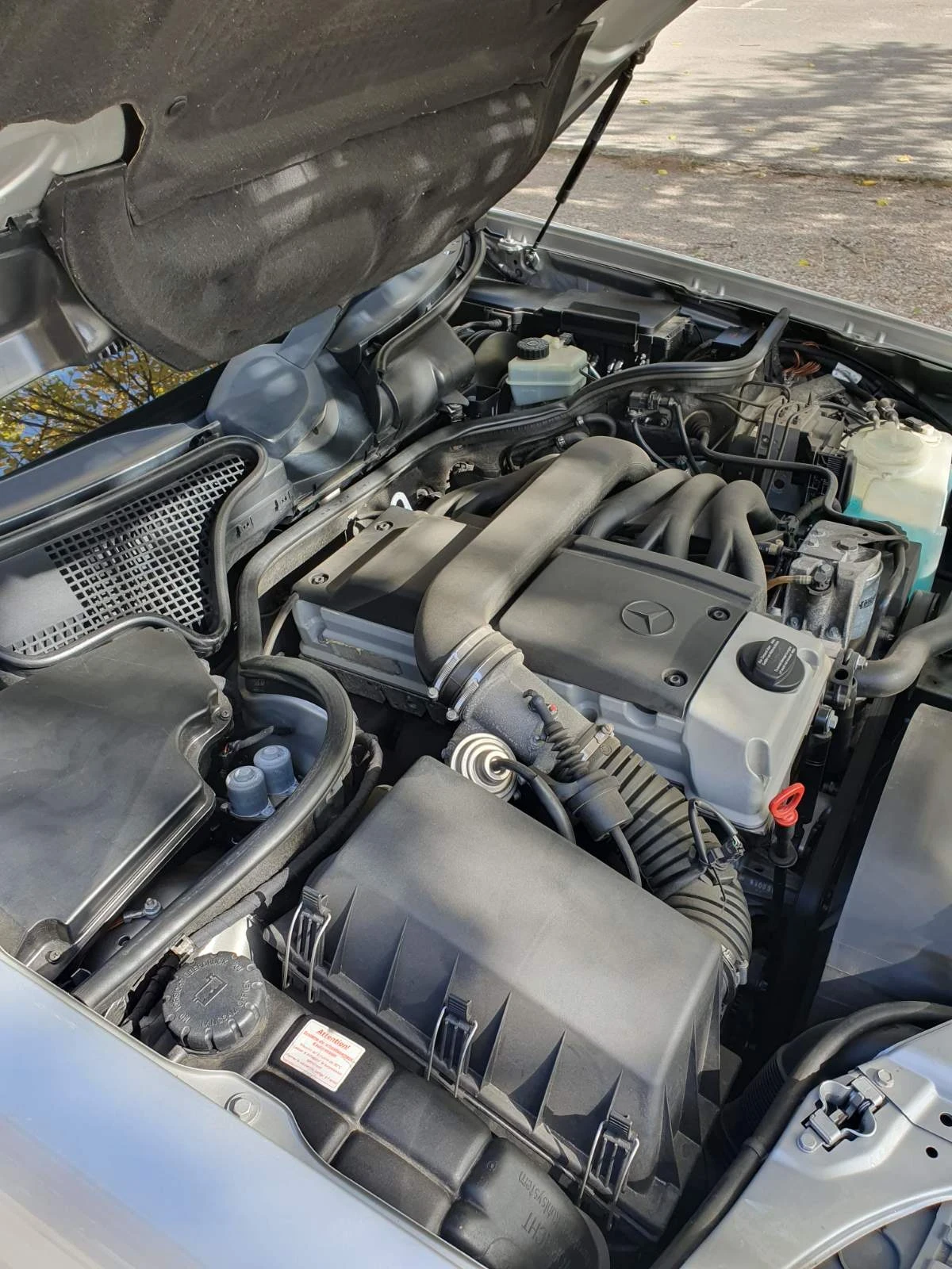 Mercedes-Benz E 250 W210, снимка 3 - Автомобили и джипове - 54321053