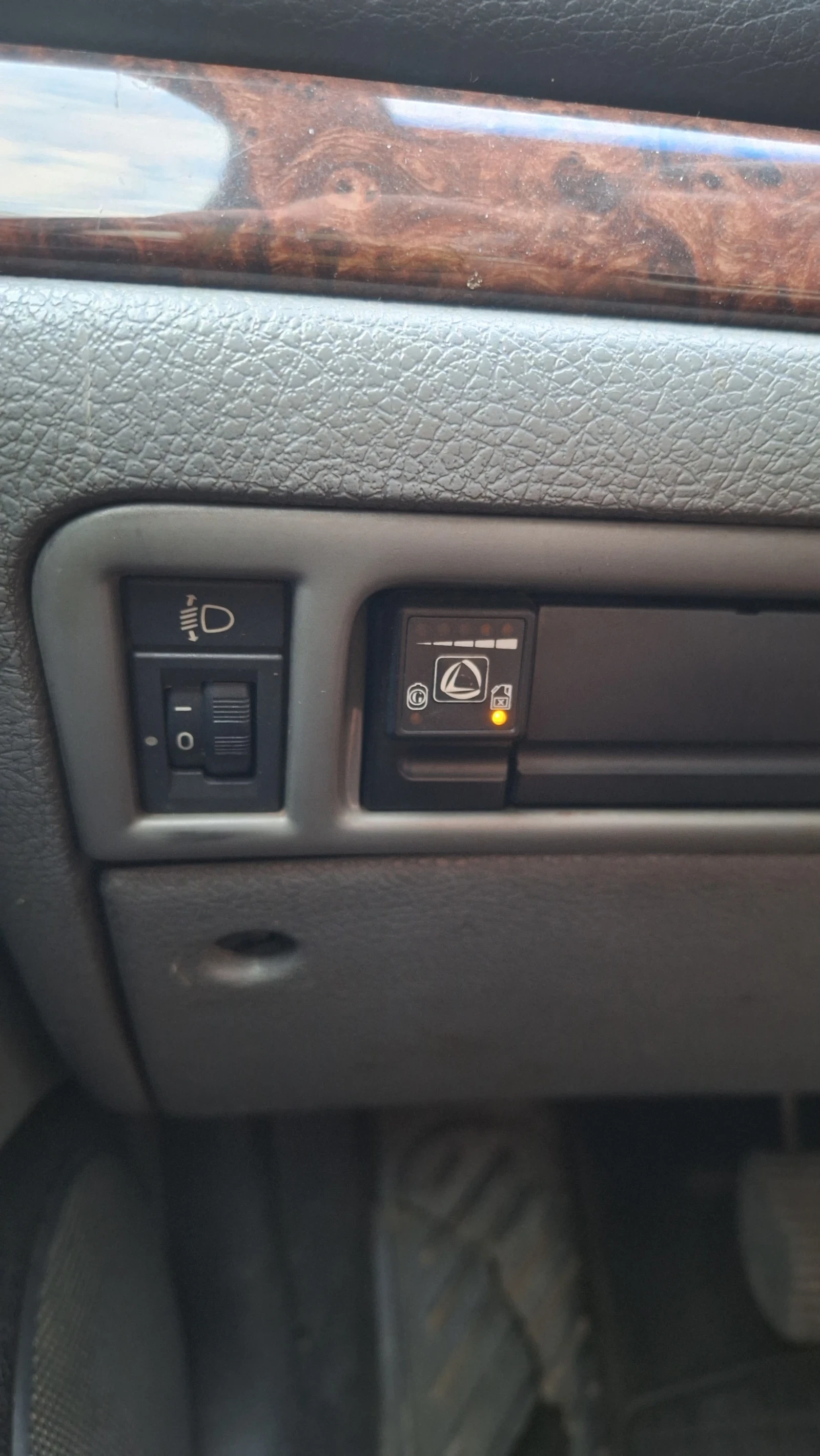 Peugeot 406 Газ Бензин, снимка 5 - Автомобили и джипове - 54502887
