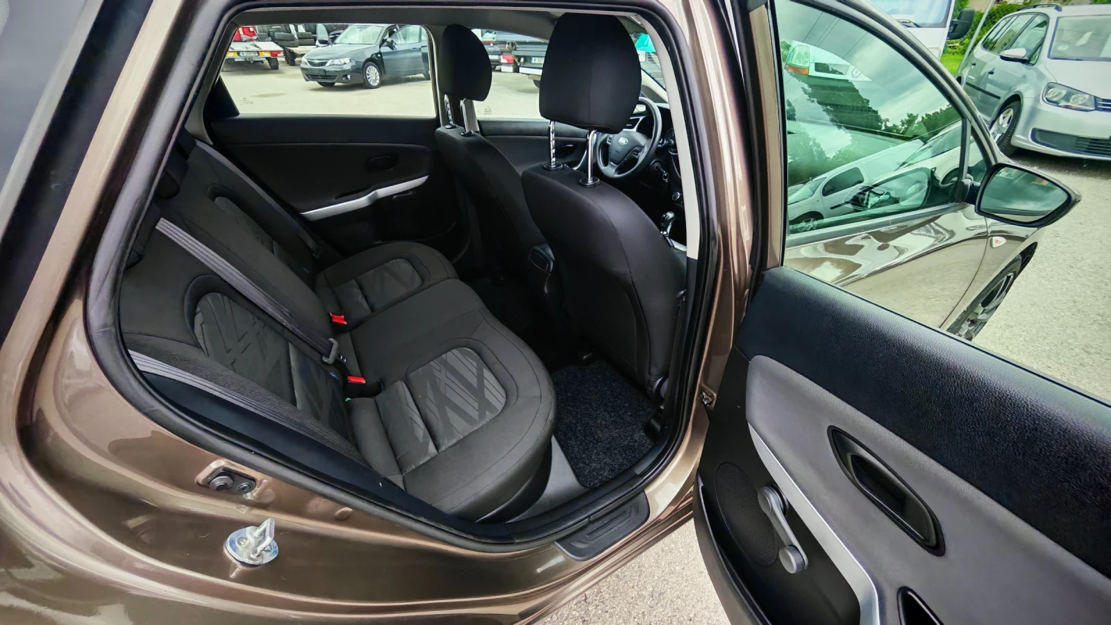 Kia Ceed FaceLift EURO5B, снимка 9 - Автомобили и джипове - 54776986