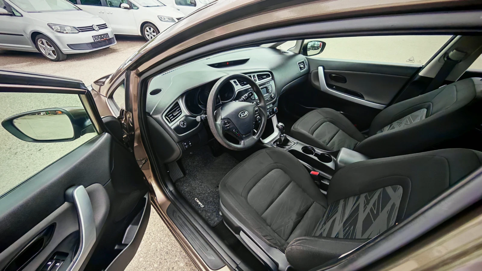 Kia Ceed FaceLift EURO5B, снимка 12 - Автомобили и джипове - 54776986