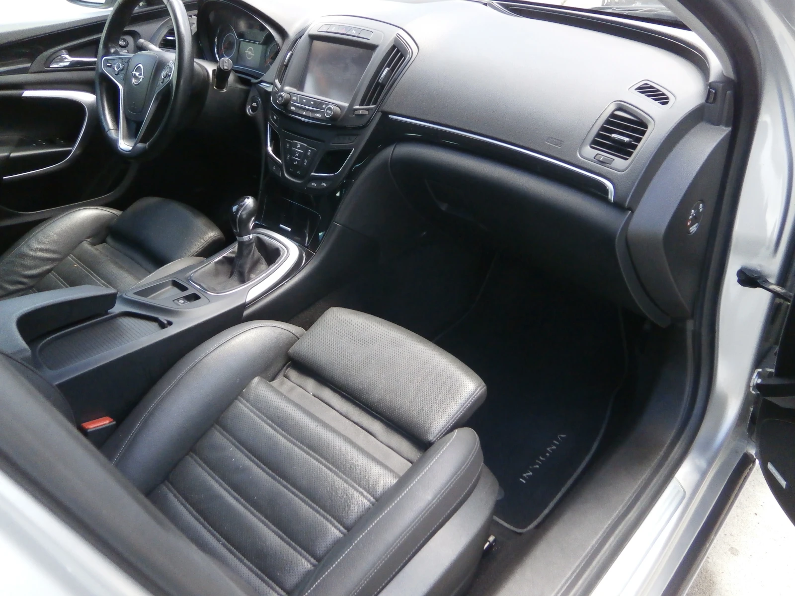 Opel Insignia 2.0d/OPC line/N1, снимка 10 - Автомобили и джипове - 54957647