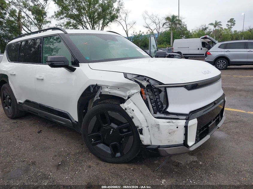 Kia EV9 Gt-Line, снимка 6 - Автомобили и джипове - 55126980