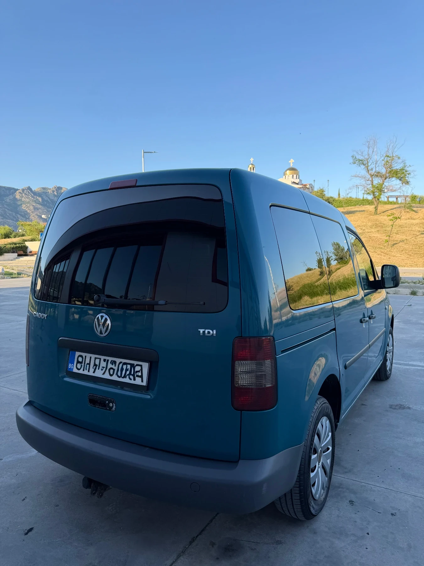 VW Caddy, снимка 2 - Автомобили и джипове - 55137423