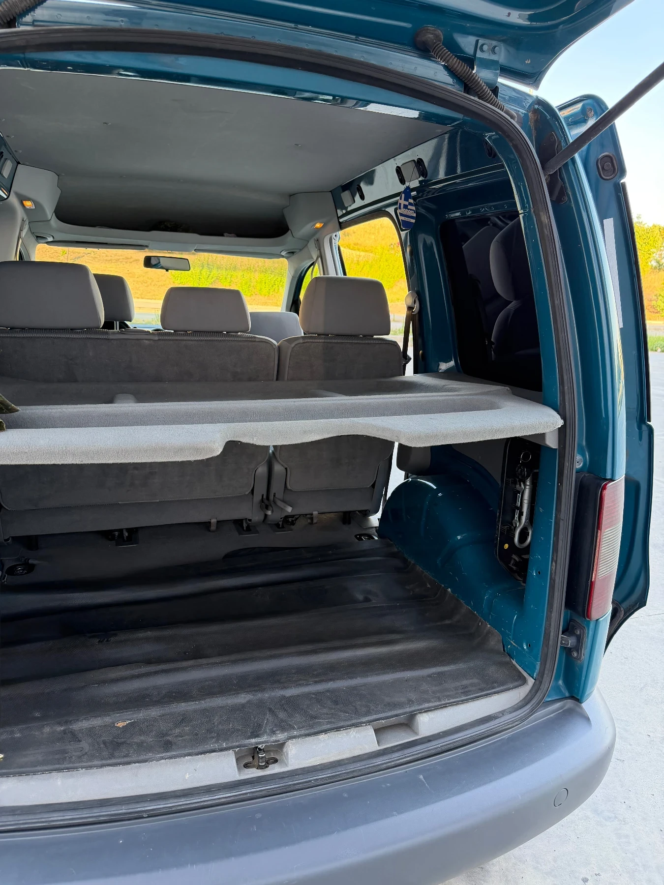 VW Caddy, снимка 8 - Автомобили и джипове - 55137423