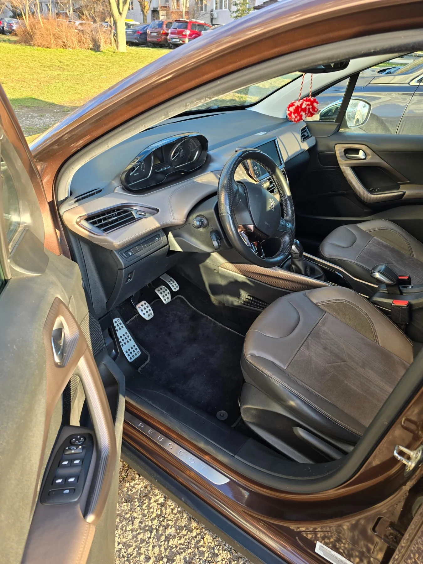 Peugeot 2008, снимка 6 - Автомобили и джипове - 55262621