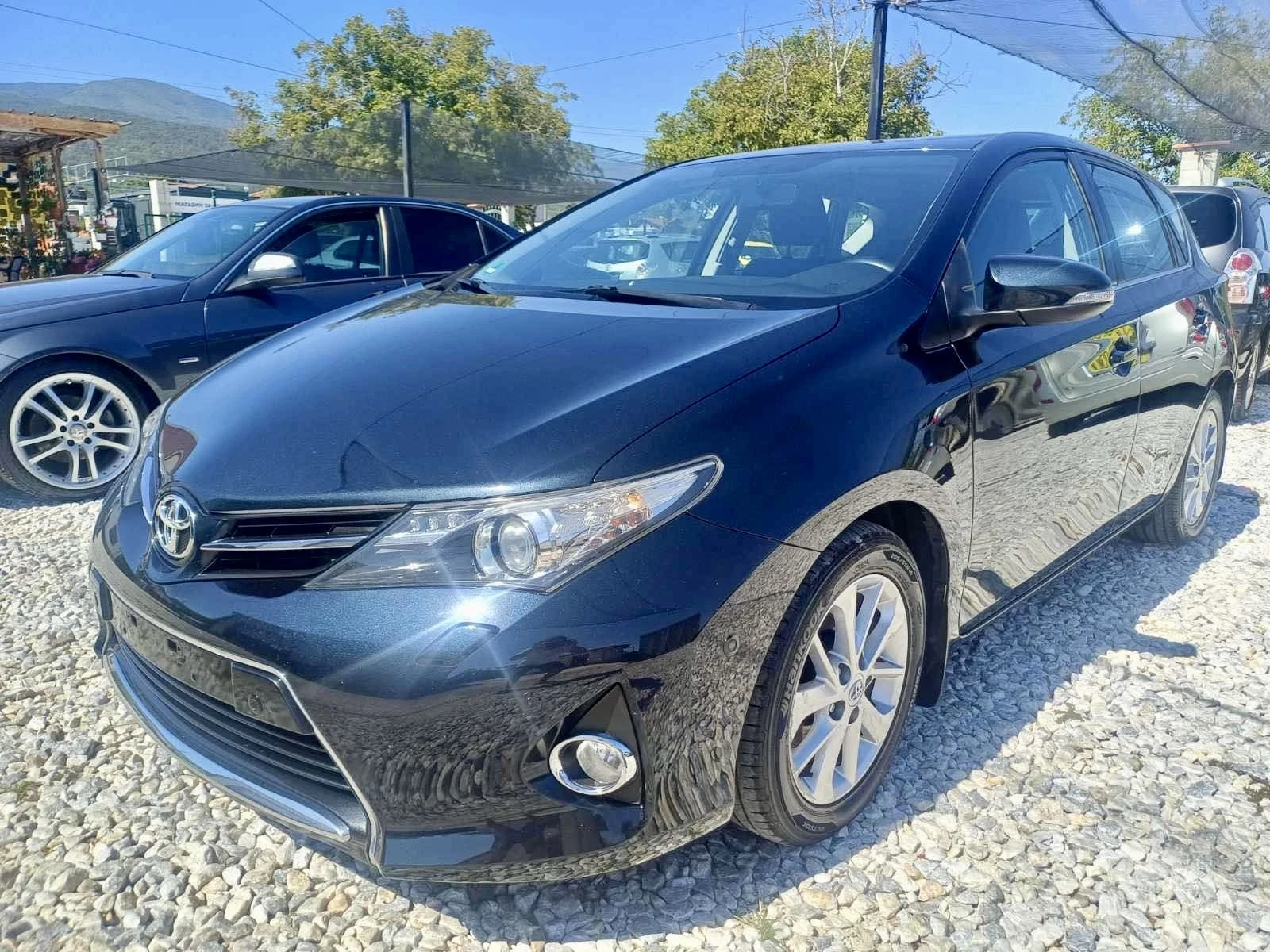 Toyota Auris 2.0D4D STARTSTOP, снимка 9 - Автомобили и джипове - 55955192