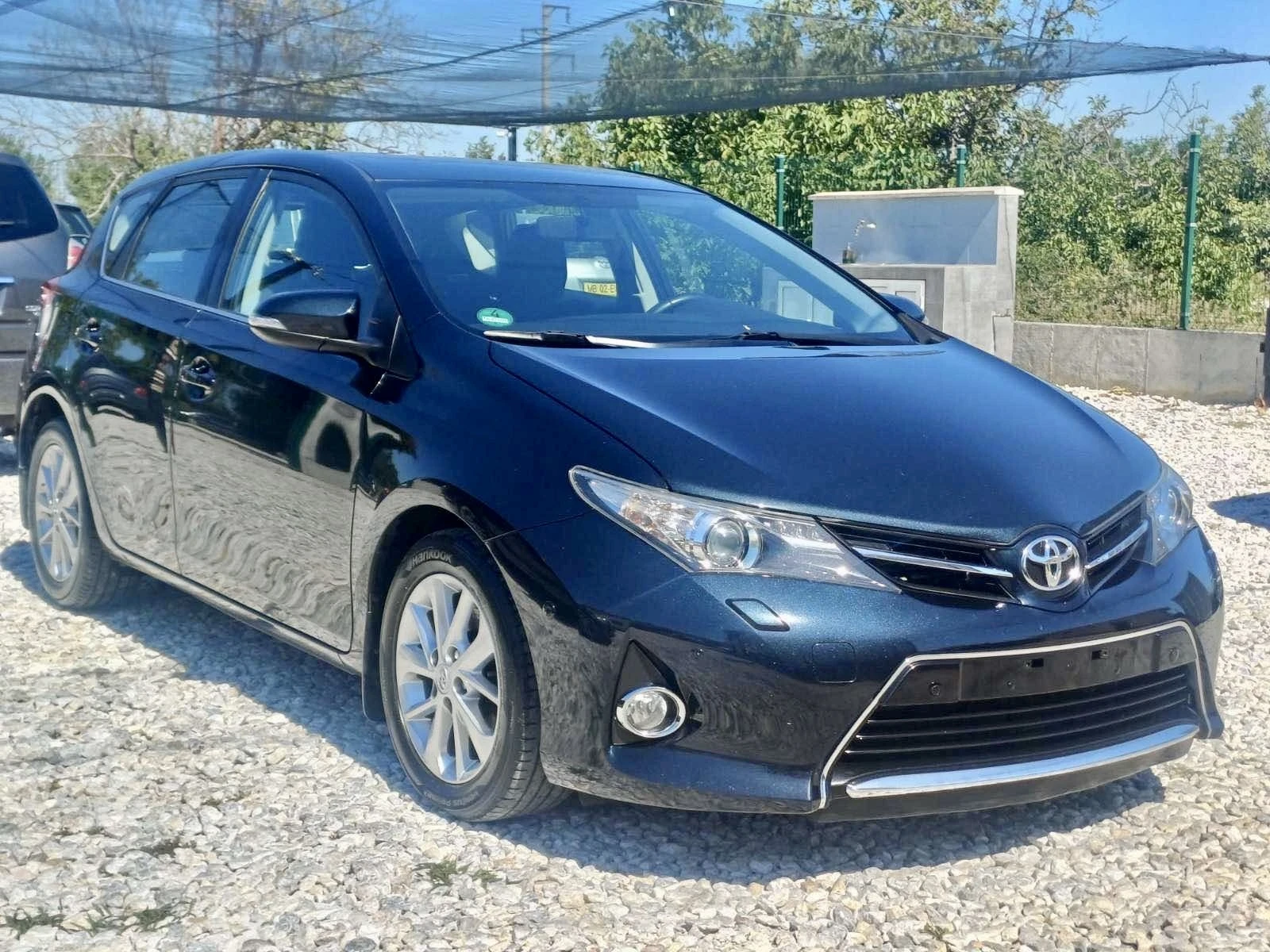 Toyota Auris 2.0D4D STARTSTOP, снимка 11 - Автомобили и джипове - 55955192