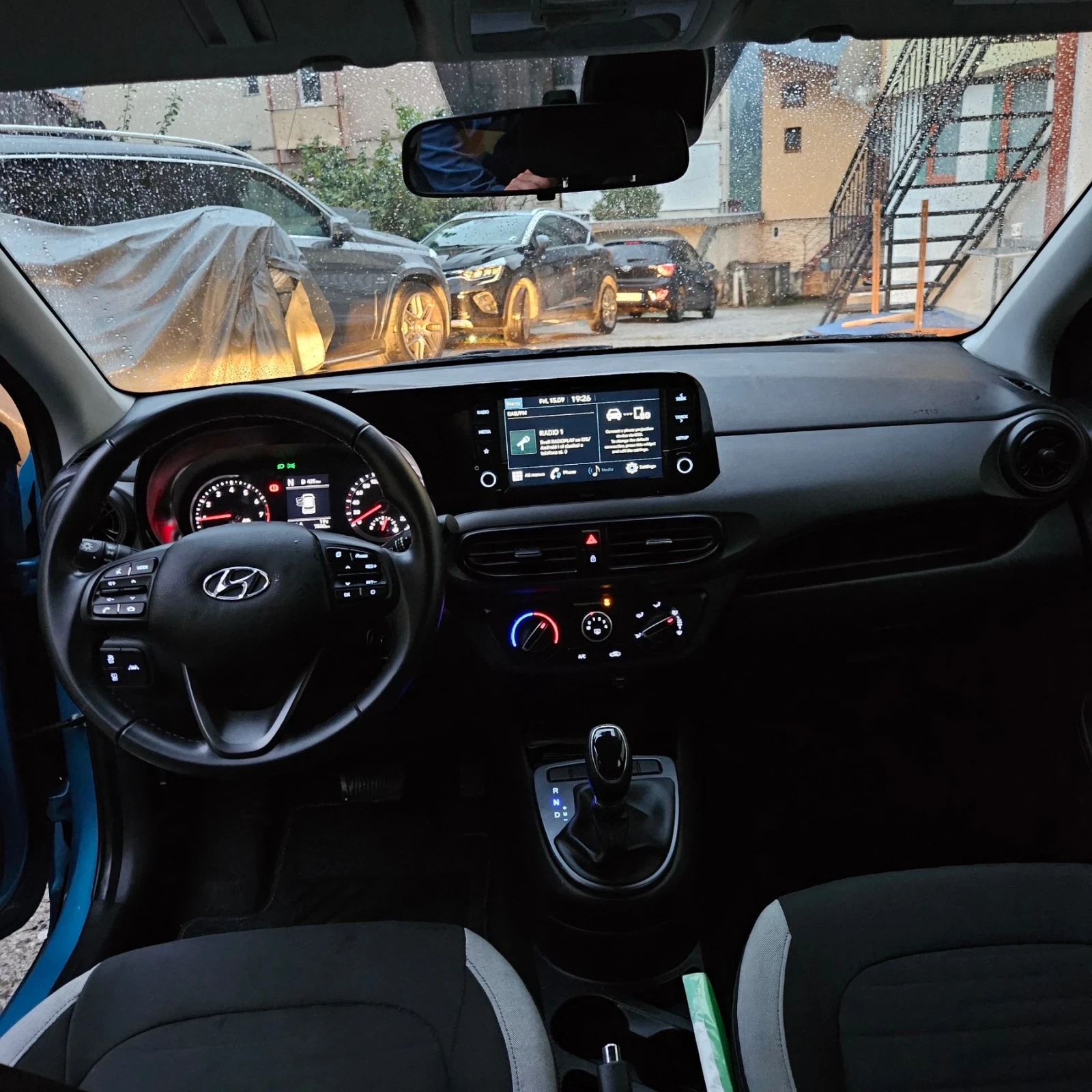 Hyundai I10 Limited edition!!!, снимка 8 - Автомобили и джипове - 56465838