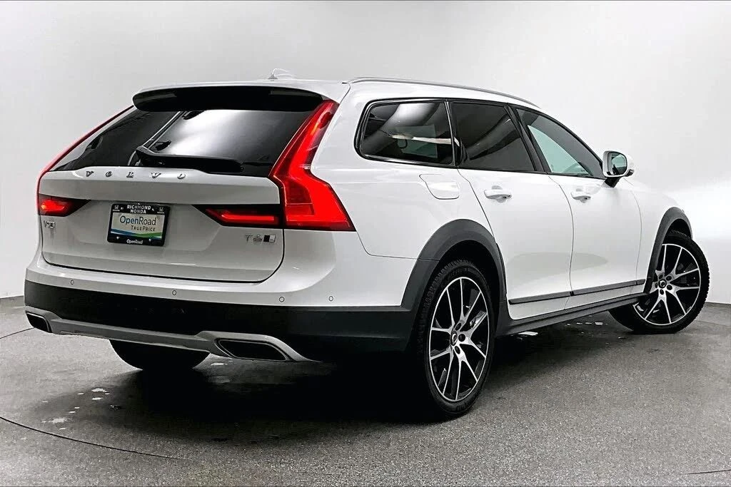 Volvo V90 Cross Country, снимка 4 - Автомобили и джипове - 56690049
