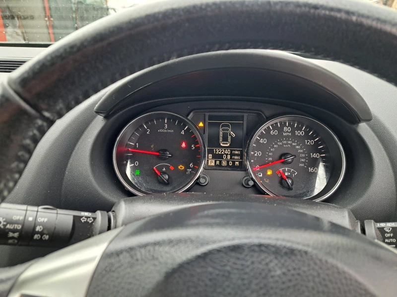 Nissan Qashqai 2.0dci автоматик, снимка 6 - Автомобили и джипове - 39483998