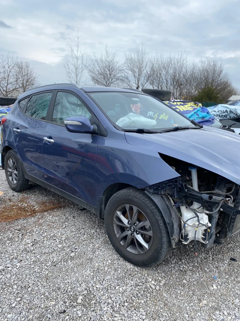 Hyundai IX35 2.0 crdi 4x4, снимка 2 - Автомобили и джипове - 49585230