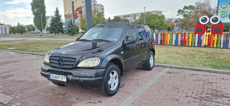 Mercedes-Benz ML 320 3.2 I Газ- Бензин, снимка 1 - Автомобили и джипове - 49157768