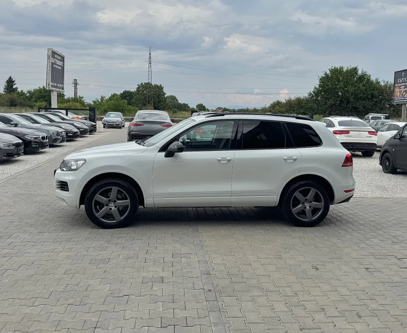 VW Touareg 3.0TDi Подгрев/Панорама, снимка 7 - Автомобили и джипове - 51284546
