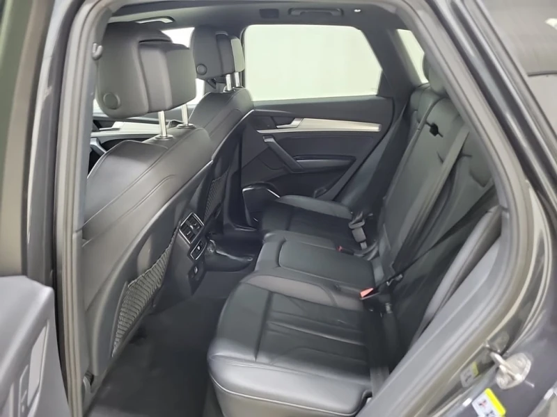 Audi Q5 * PROGRESSIV * CARFAX * БЕЗ ПЪРВОНАЧАЛНА ВНОСКА, снимка 13 - Автомобили и джипове - 52908910