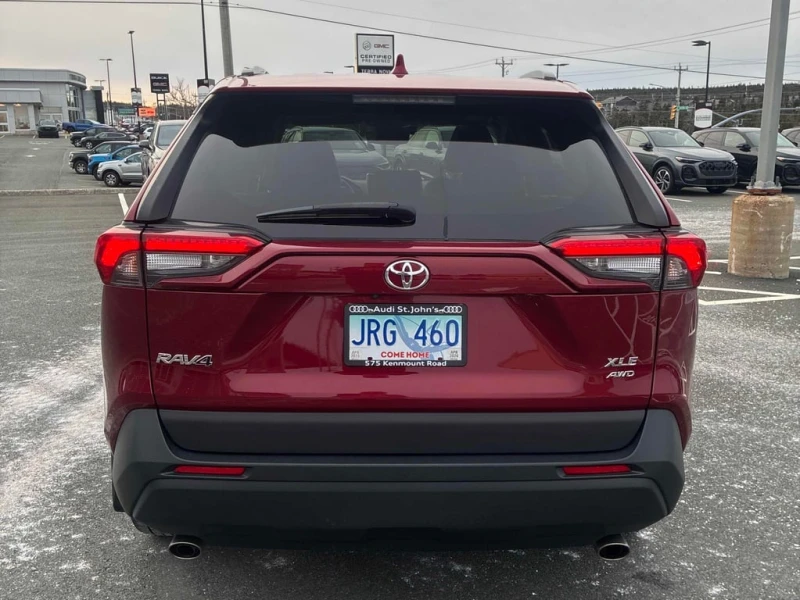 Toyota Rav4 * XLE * CARFAX * БЕЗ ПЪРВОНАЧАЛНА ВНОСКА, снимка 4 - Автомобили и джипове - 52931098