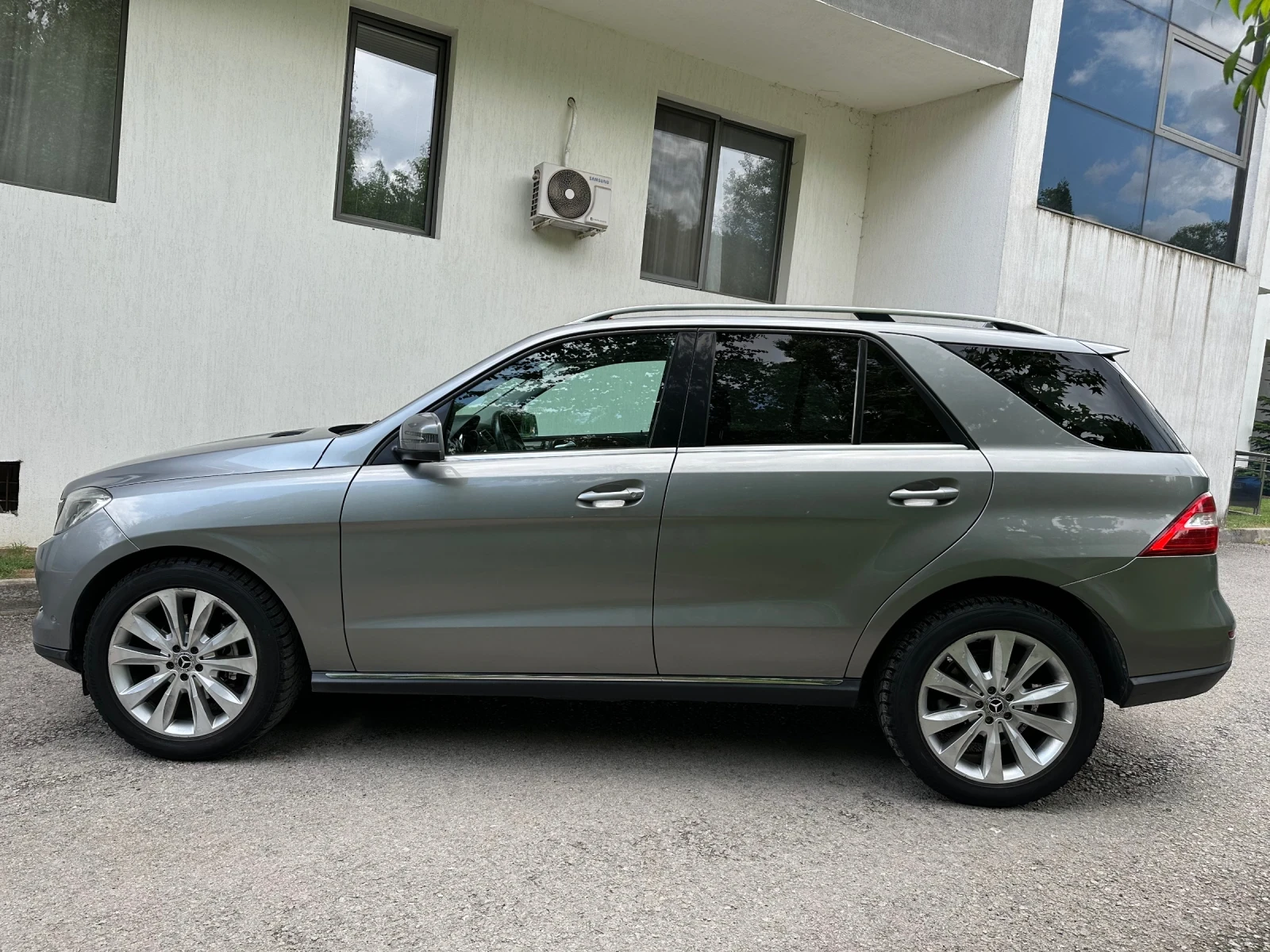 Mercedes-Benz ML 350 SPORT / РЕГИСТРИРАН / КАМЕРА - изображение 4