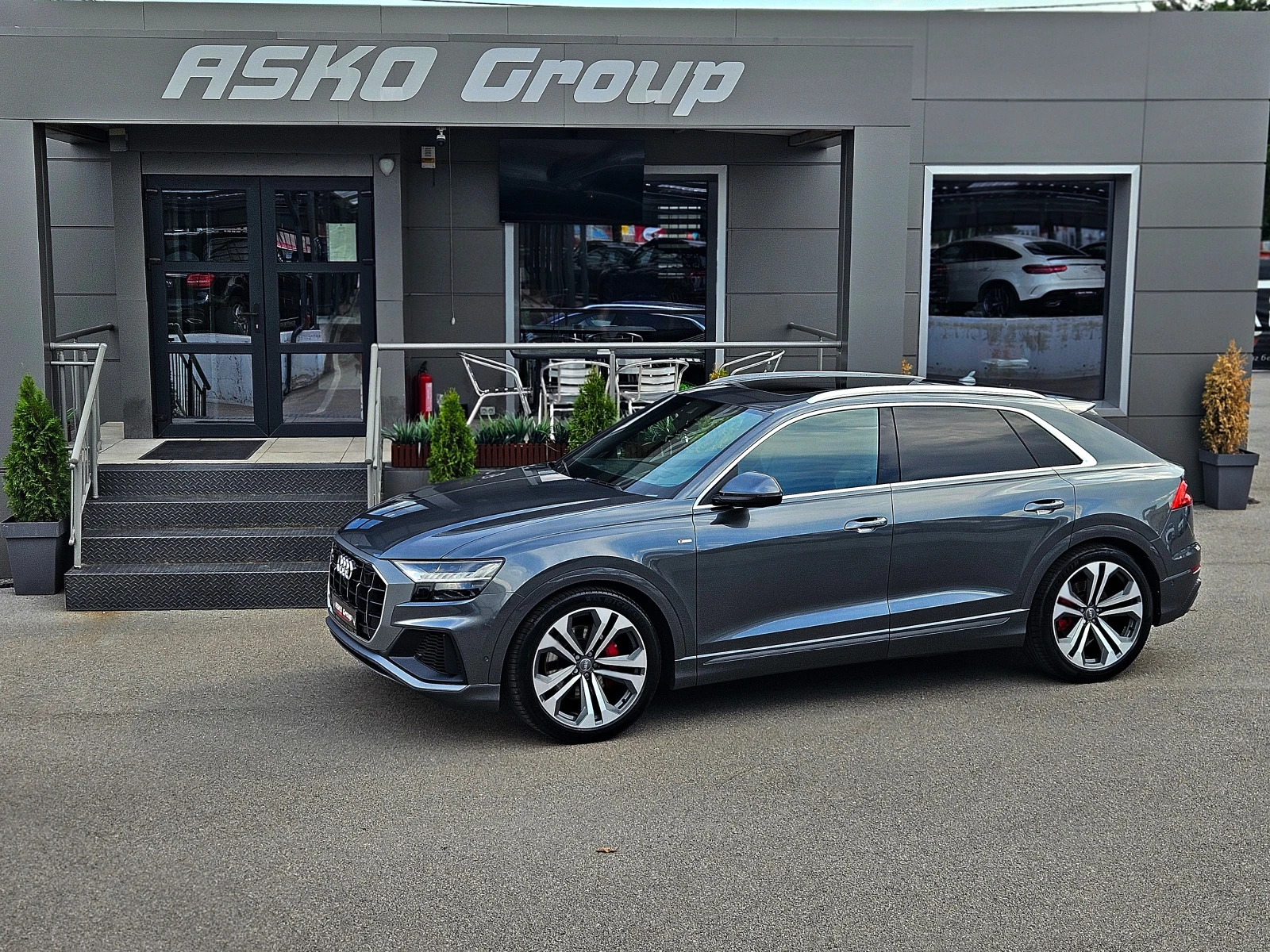 Audi Q8 3xS-LINE/DISTR/PANO/3DCAM/B&O//EB/AIR/LI | Mobile.bg   17
