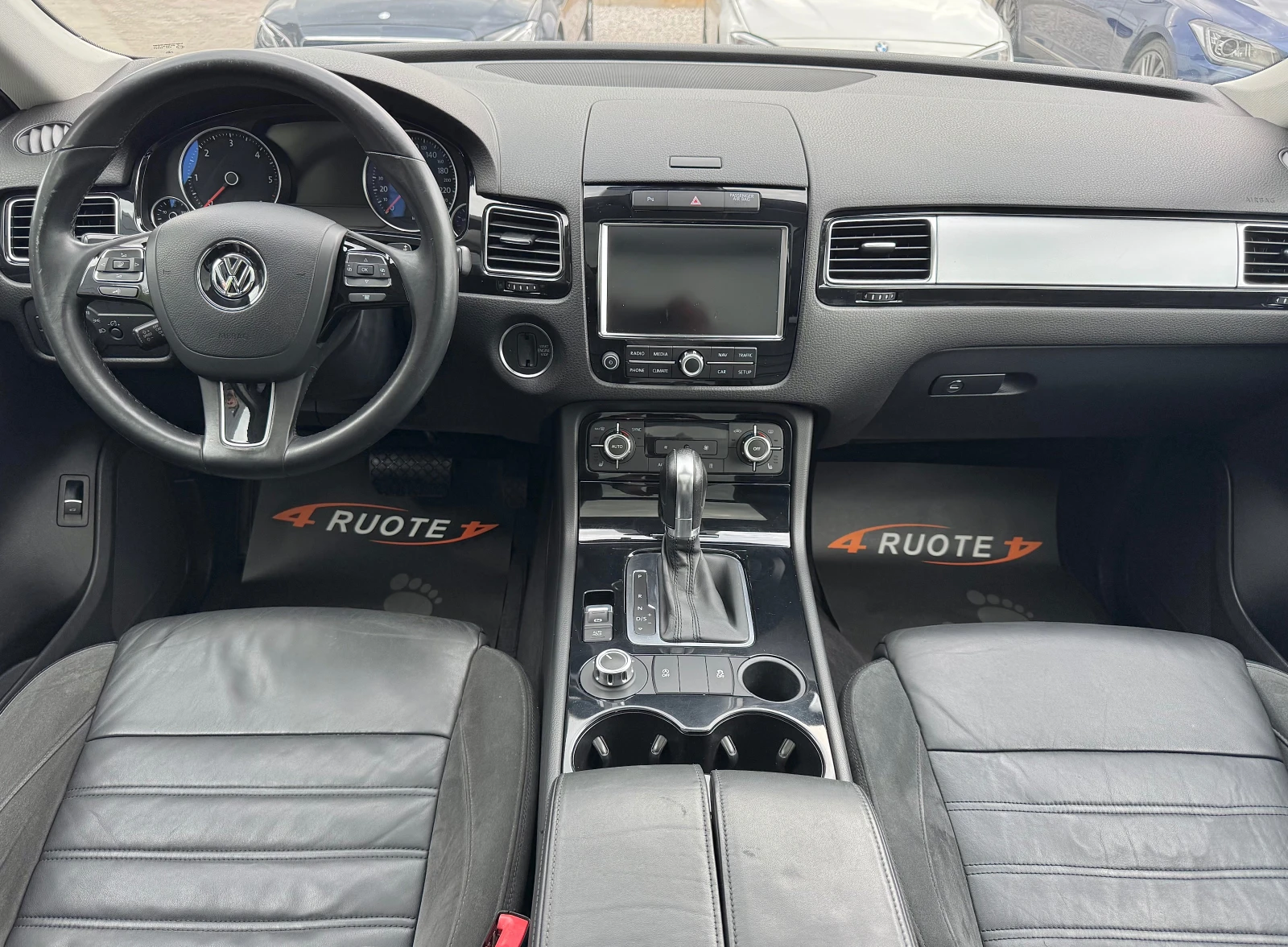 VW Touareg 3.0TDi Подгрев/Панорама - изображение 9