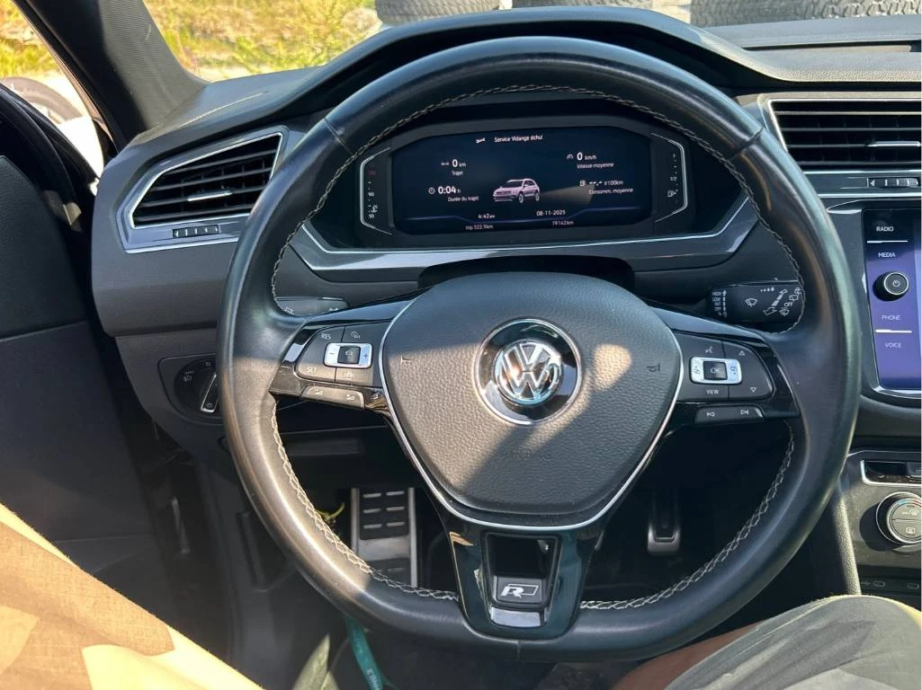 VW Tiguan * PREMIUM R-LINE * CARFAX * БЕЗ ПЪРВОНАЧАЛНА ВНОСК - изображение 7